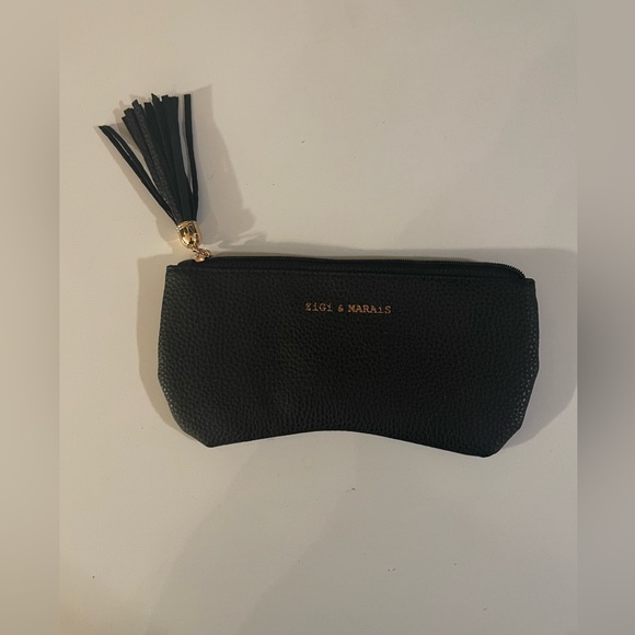 Eyeglass holder - Picture 1 of 2